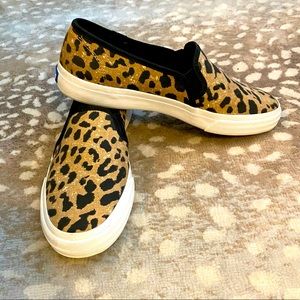 Keds leopard print slip on sneakers Size 8